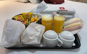 Expo Hotel